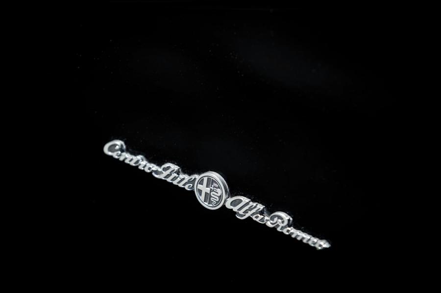 Логотип Alfa Romeo 8C Competizione 2008 года  (фото 36 из 143)